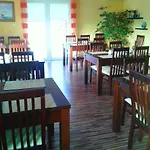 Mewa Bed & Breakfast 3*