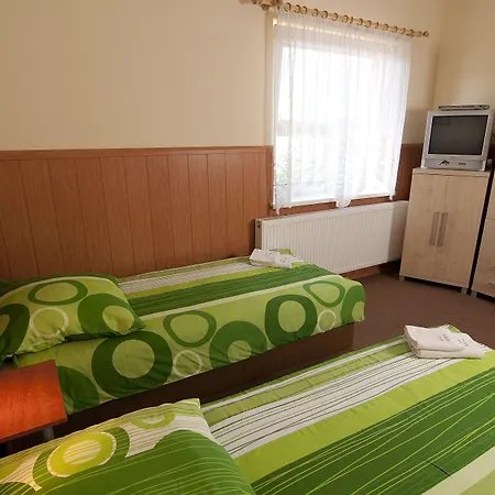 Bed & Breakfast Mewa 3*