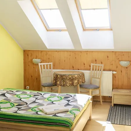 Mewa Nocleg ze śniadaniem 3*