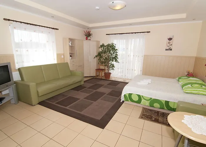 Bed and breakfast Mewa 3*